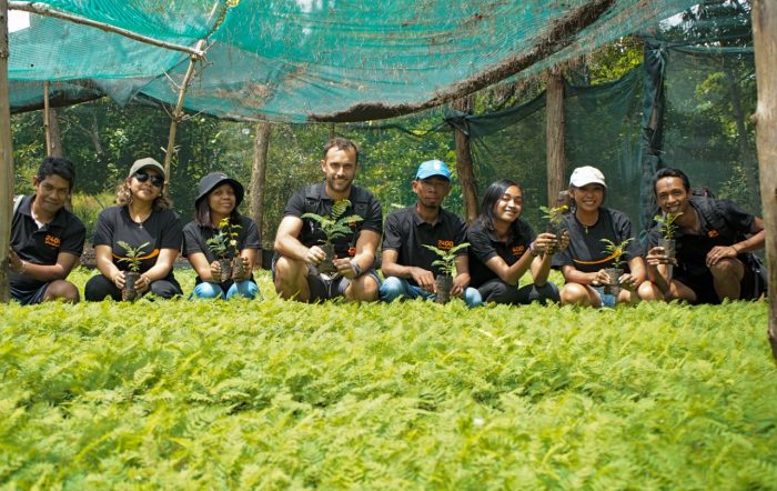 Reboisement avec 2400 sourires